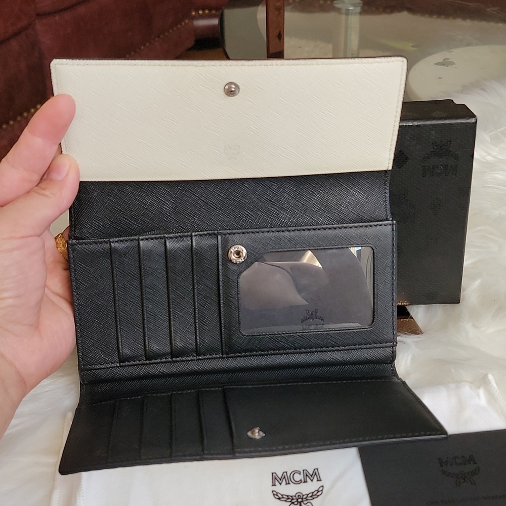 MCM Wallet - Picture 2 of 11